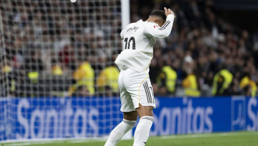 2-0！神锋年度59球平C罗纪录 13.8亿豪门3连胜落后榜首1分