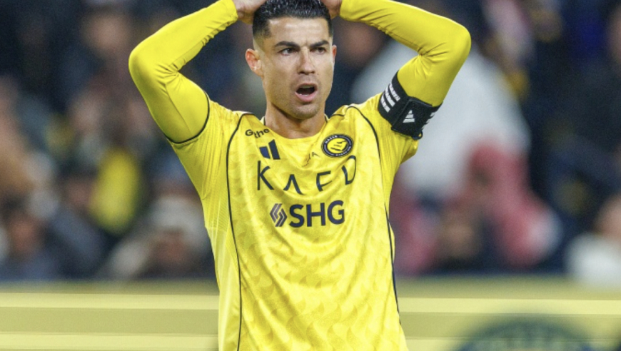 1年工资2亿欧！41岁C罗遭严重欠薪：5天2次罢赛 不给钱就永不出场