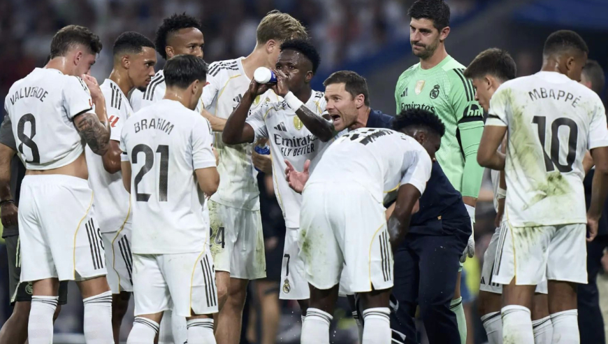 天要亡我？44岁阿隆索欲哭无泪：10大后卫仅1人能用 2天后迎生死战