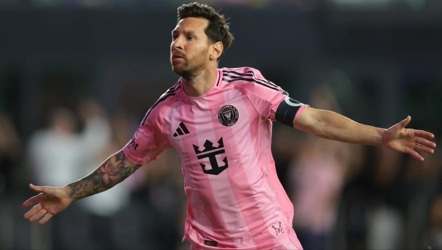 满分？38岁梅西新发型引热议，球迷：清闲小梅，梅开二度的节奏