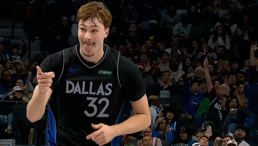 里突外投！状元弗拉格vs掘金半场22分全过程：10中9+隔人暴扣