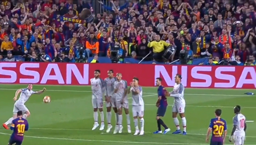 体坛记忆｜梅西十大无解任意球，这个男人几乎没有短板