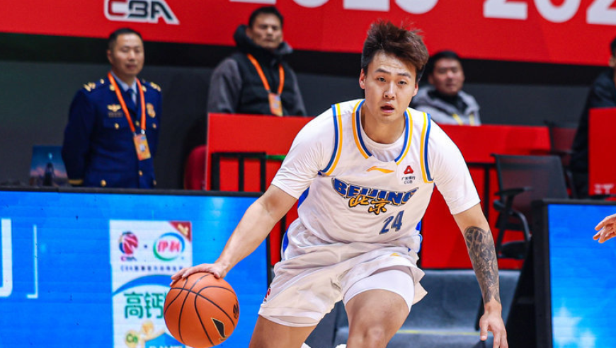 联赛第一！北京51分狂胜四川5战全胜 周琦7分钟下班赵睿里程碑