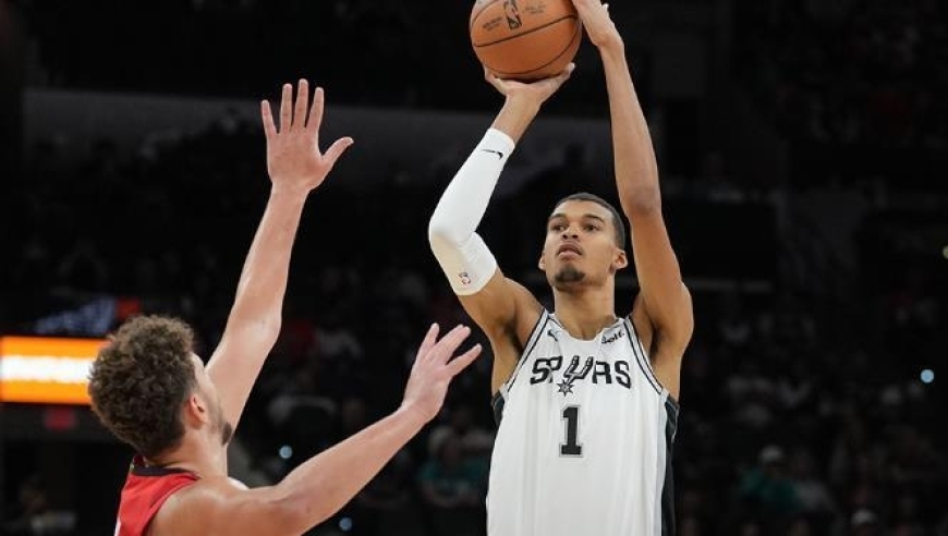 火箭再战马刺！伤病情况出炉：主队双核缺阵，3悍将大概率出战，马刺1人不打