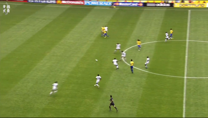 体坛记忆｜你没见过罗纳尔多踢球，所以你不知道他的恐怖