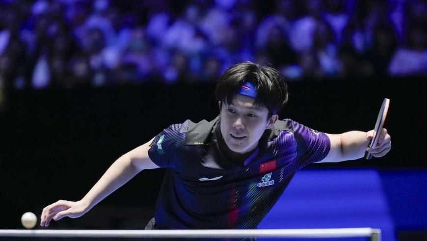 第二局7-6，户上突然坐在地上！那一球，王楚钦到底打出了什么？