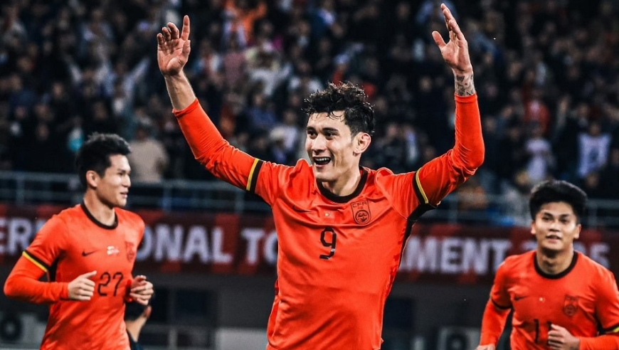 爆冷复仇！2:0完胜韩国，国足俊才惊艳1战，韩媒破防：双杀，耻辱