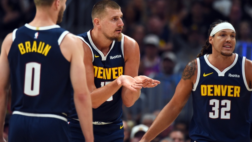 又轰14+14+15助，NBA中锋第一！抱歉威少，你的历史三双王真悬了