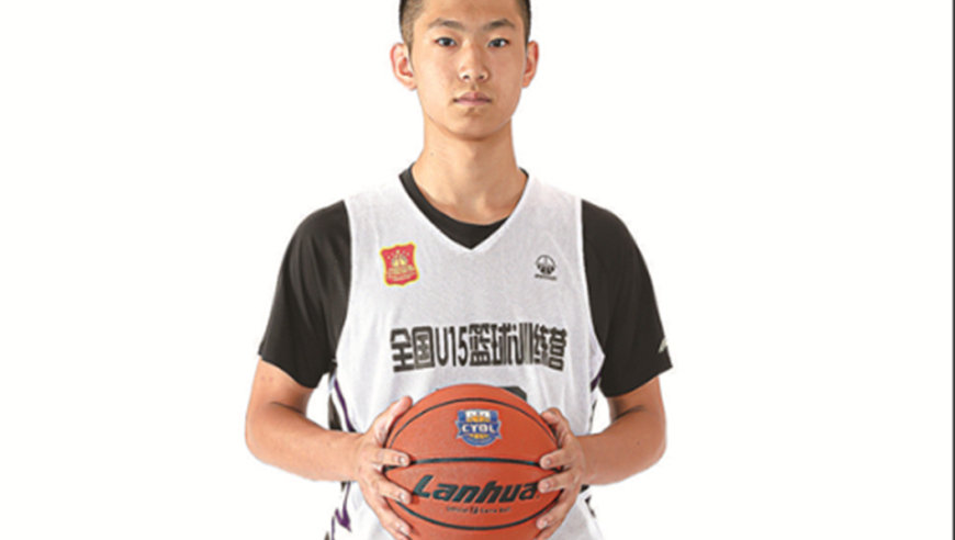 2分钟集锦！单节6分上演冲天一扣，中国U16男篮新星横空出世