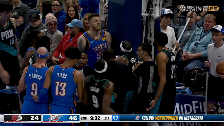 解锁新体验！开拓者雷霆发生冲突 杨瀚森上前赶紧把哈滕给拦住