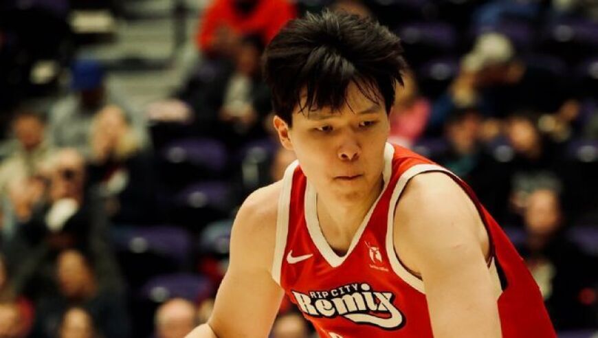 杨瀚森20+7+7+2+2+2三分连创新高 连轴背靠背作战太累