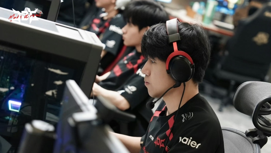 JDG击败BLG，Gala厄斐琉斯瞬秒Viper，想念K皇了