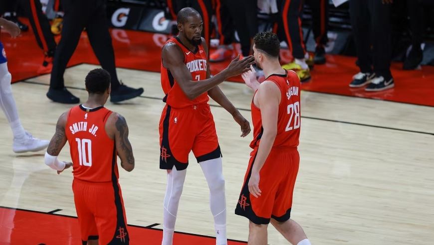 NBA排名乱了！火箭连胜冲前三，勇士原地踏步，快船双喜临门