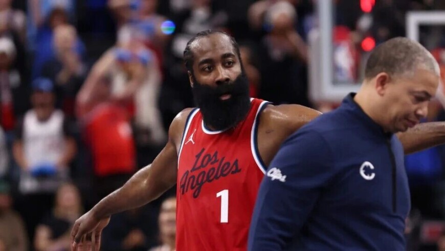 哈登和卢指导，谁先走？