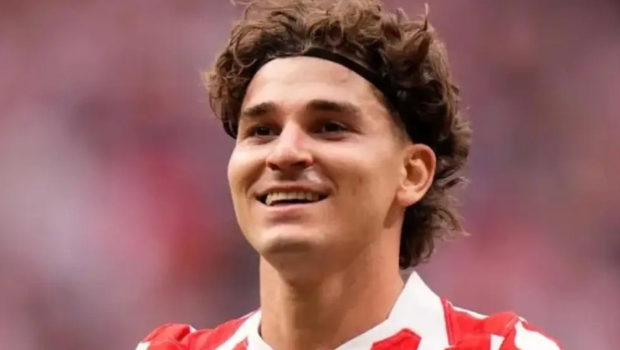 13球6助攻！西媒曝阿尔瓦雷斯7000万欧元加盟巴萨，马竞降价出售新核心