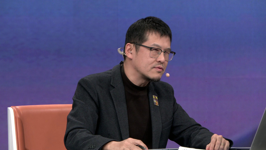 杨毅结辩：詹姆斯只会做他自己想做的事情 年龄大了更想休息不在乎能否进全明星