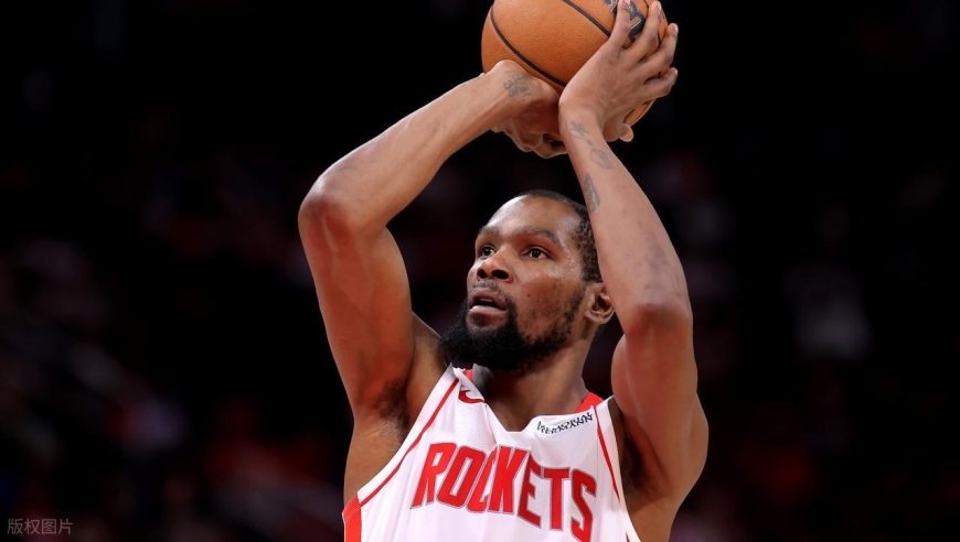 109-99！黄蜂力克火箭迎8连胜，克尼佩尔24分，鲍尔20+6，杜兰特31+5断