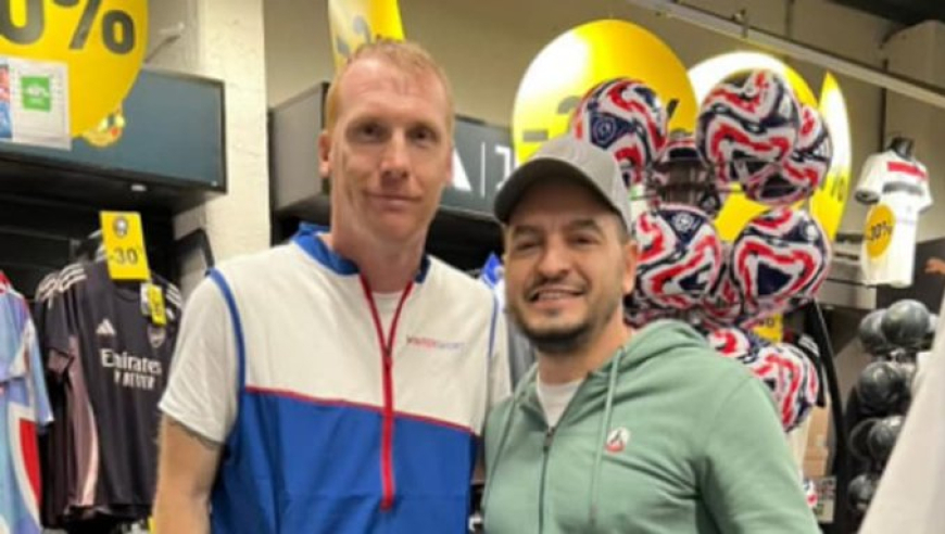 球星并不都是光鲜的！前巴萨欧冠冠军成员现在服装店工作，原因令人唏嘘