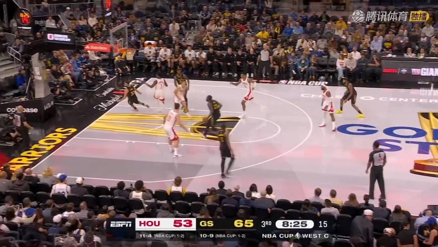 现场被点燃！库里极速出手命中两分 格林空切暴扣直接凶狠挂框
