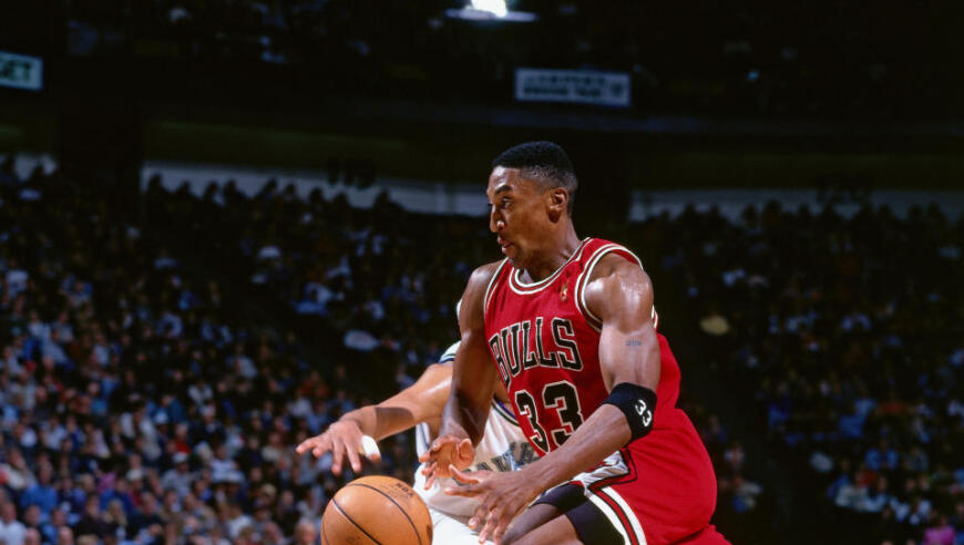 斯托克顿不拦着 历史助攻王也是詹姆斯的