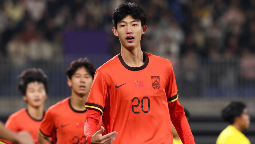 国产“哈兰德”！赵松源VS文莱集锦：头顶脚踢狂轰6球+闪击造点