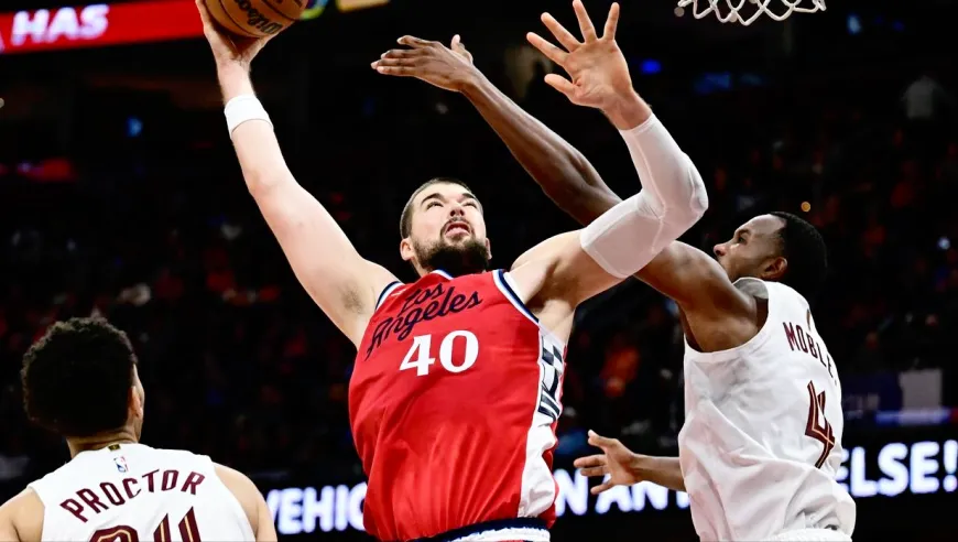 祖尼尔限时返场难救主，哈登小卡同时失灵，卢指导战术板太过单一