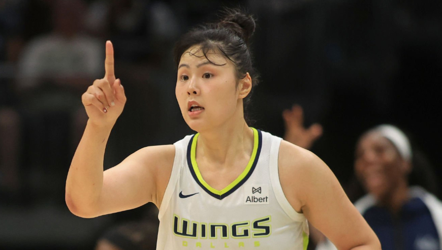 李月汝：杨瀚森学英语要敢于瞎说 希望未来我能说得像姚明那样好