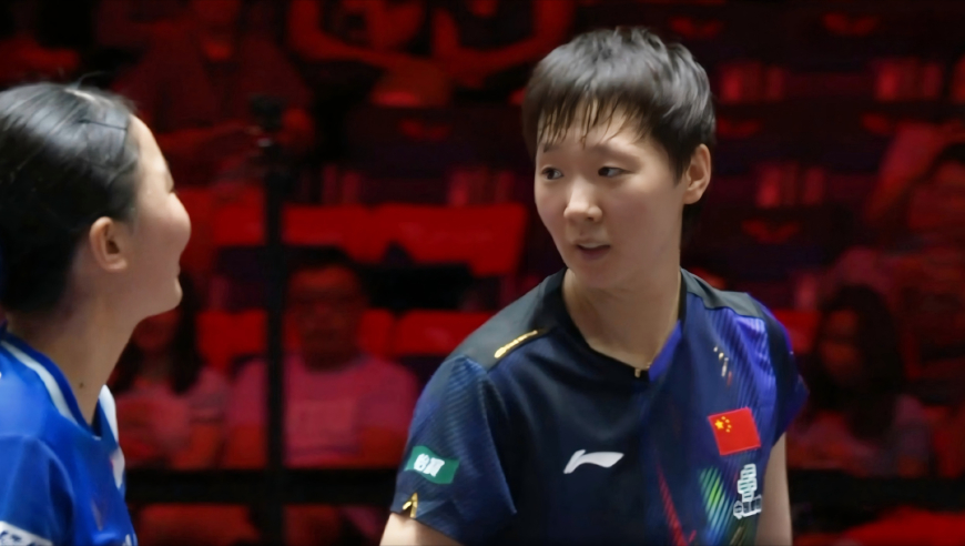 王曼昱主动询问张本美和伤势！赛后拒绝庆祝，彰显国乒格局 | 赛帧