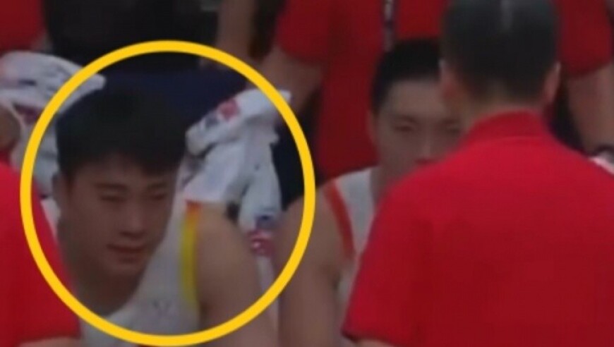 郭士强暂停期间怒吼王俊杰：他能投进吗？后者黑脸&下半场被DNP