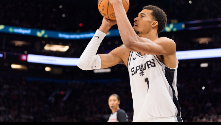 文班亚马38+12，福克斯21分，马刺客场击败公牛三连胜