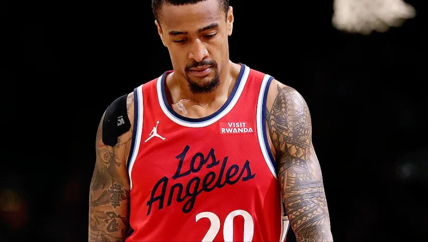 快船押宝28岁科林斯换36岁德罗赞，是绝境求生还是饮鸩止渴？