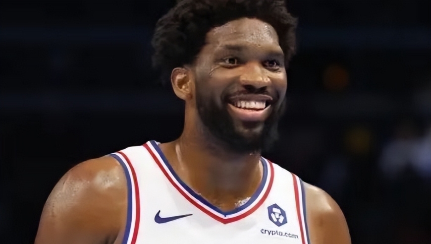 约基奇22+14+17无缘今日最佳！大帝33+9落选，只因4号秀超级三双