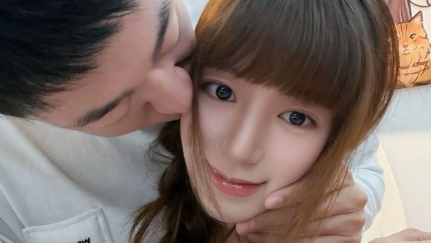 郎才女貌！广东男篮球员王少杰求婚成功 女友出众身高引关注