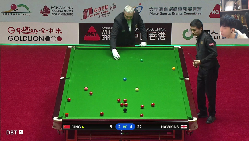 丁俊晖斯诺克大奖赛单杆破百，低杆画弧线秀杆法，能否反击