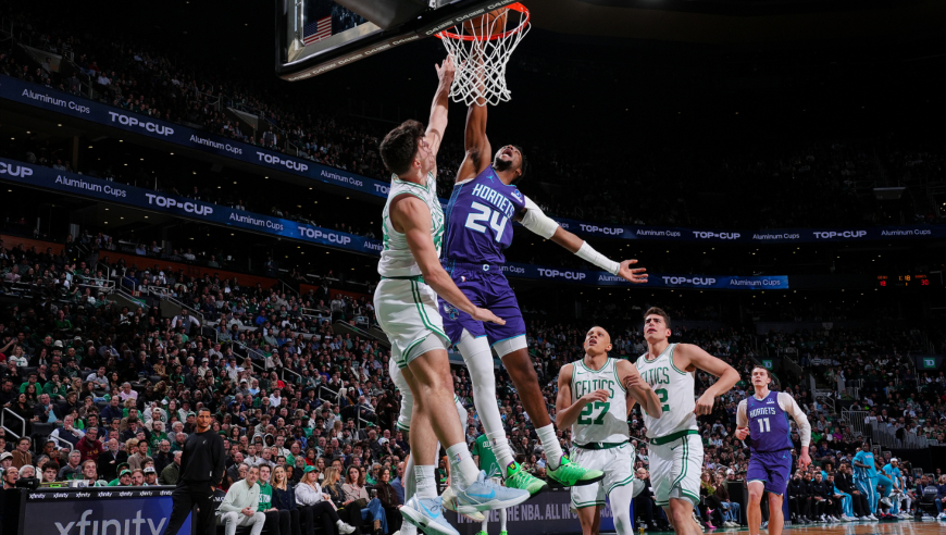 Top时刻｜5日十佳球：米勒炸裂死亡隔扣 字母哥凶残一扣三