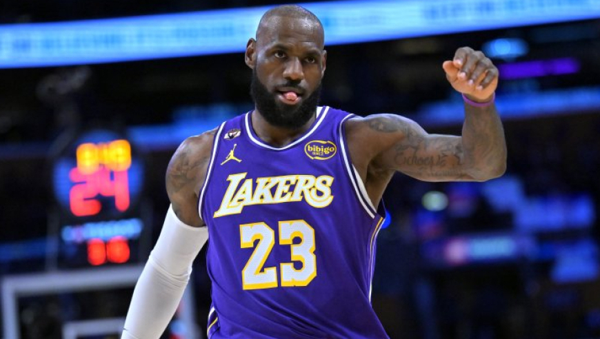 28分10板12助！就在今天，2项前无古人的NBA纪录被老詹达成了