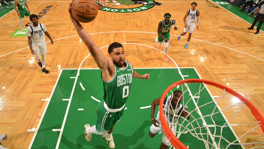 时隔298天回归！塔图姆复出15分12板7助：6中0后爆发10中6