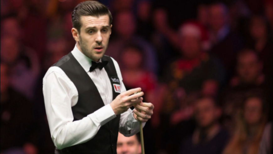 体坛记忆｜塞尔比戏耍赵心童 把7颗球打成贴库贴贴球 赵心童震惊全场