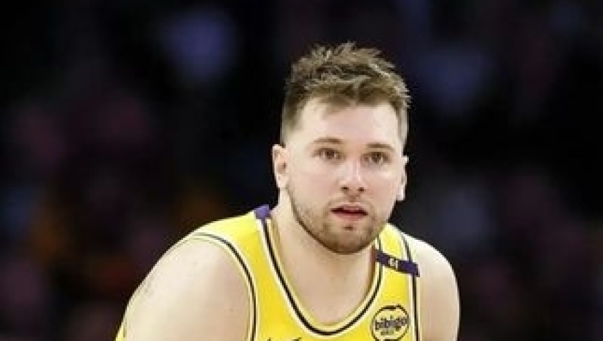 体坛记忆｜&ldquo;卡戴珊再次盯上东契奇示爱，湖人遭遇夺冠最大威胁？&rdquo;