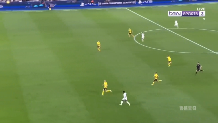 体坛记忆｜当今足坛十大快马，速度与激情的激烈碰撞