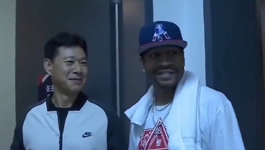 NBA球员中国行有人捞金，有人回馈球迷！