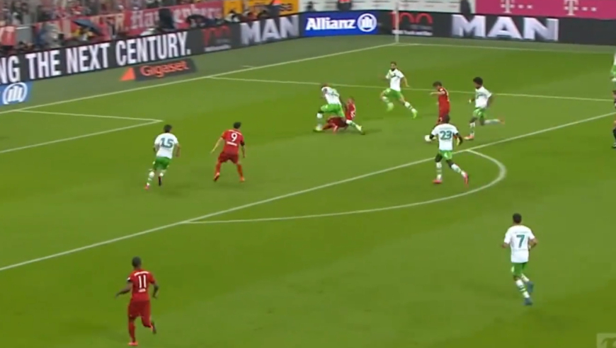 体坛记忆｜足球历史上最不可能被打破的记录！莱万九五至尊！