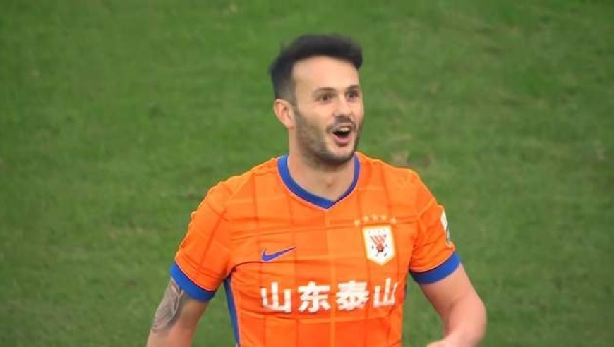 正式官宣，泰山队续约瓦科，外援中后卫挑花眼，克雷桑暂推迟归队