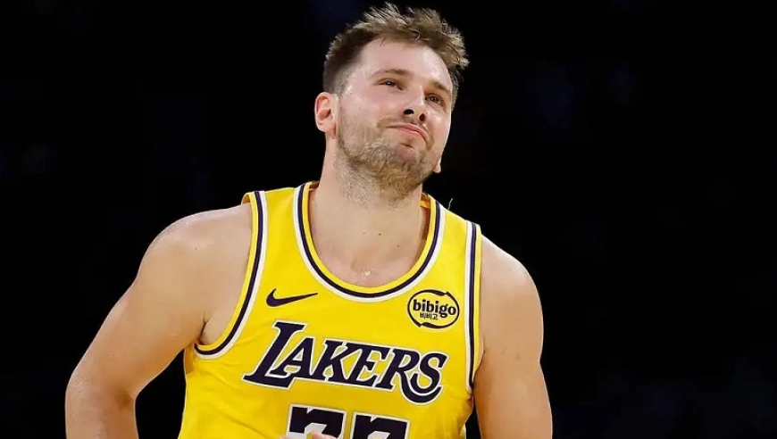 45分+46分+49分！联盟第1！全明星票王刷爆NBA纪录，MVP有悬念了