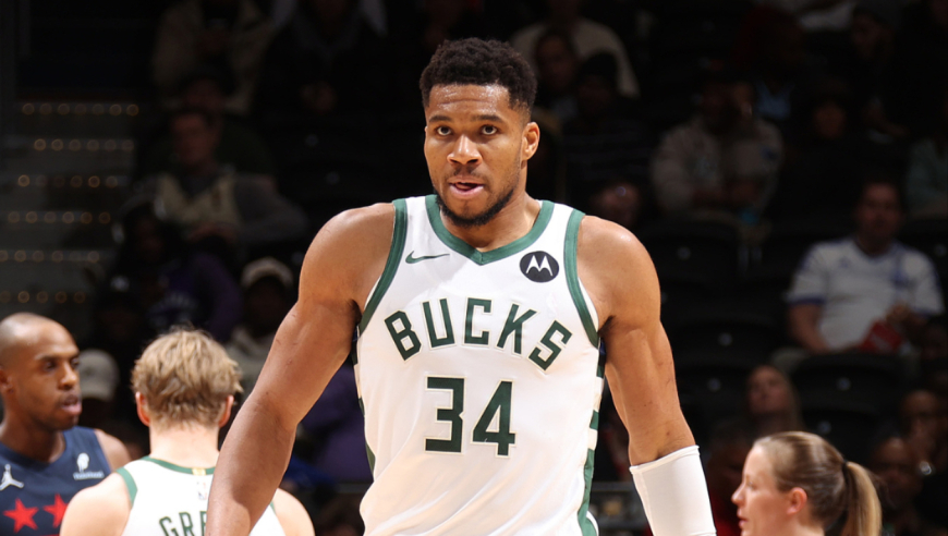 2日NBA官方十佳球：库利巴利隔扣字母 坎宁安神仙拉杆杀死比赛