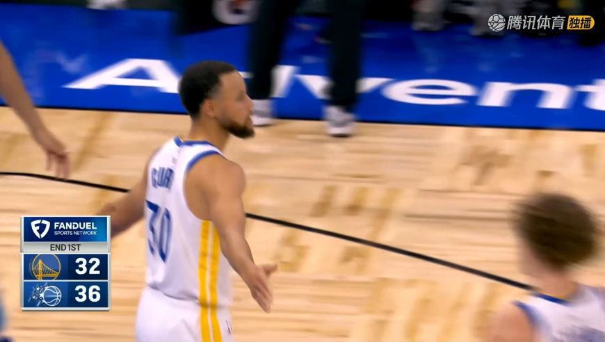招牌超远三分！节末巴特勒强突造犯规 库里超远三分一击毙命