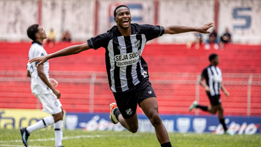 有望归化？巴西20岁妖星接近中超，签长期合同，5年后可加入国足