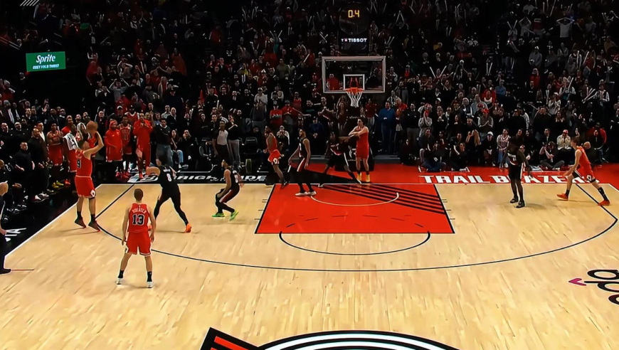 炸裂！公牛落后两分科比怀特突破分球 武切维奇三分绝杀开拓者