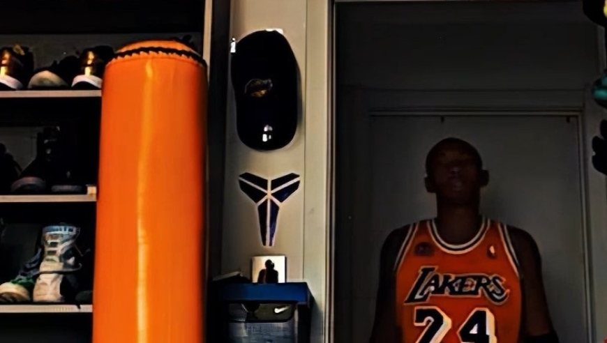 “后来有人似你三分 我便慌了神”