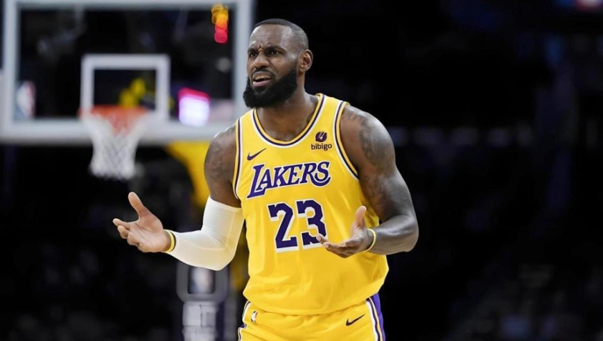 接连躺枪！布朗打电话咨询老詹脱发问题 现C罗又调侃头发比老詹多